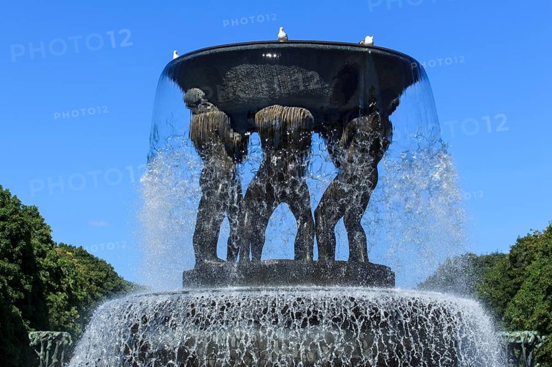 Bronze fountain by Gustav Vigeland