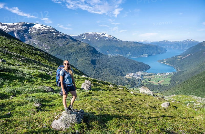 Hiker on the trail to Skala mountain