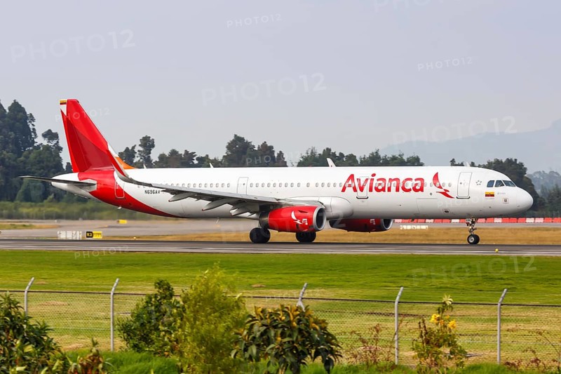 An Avianca Airbus A321 aircraft with registration number N696AV at Bogota Airport