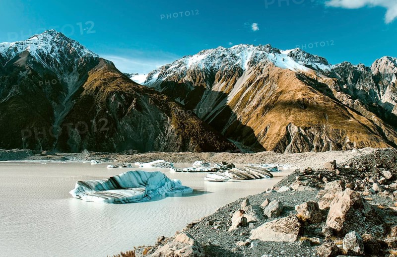 Tasman Glacier Lake
