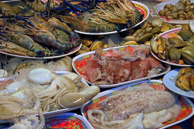 Different kinds of seafood