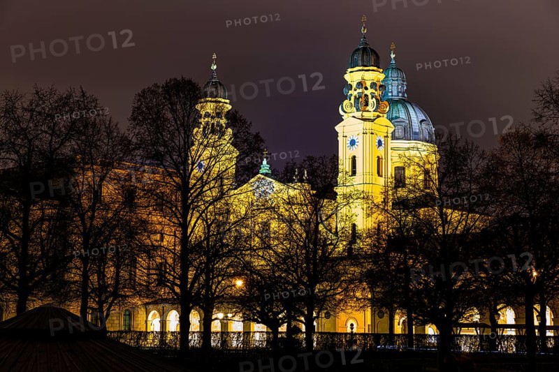 Theatinerkirche at night