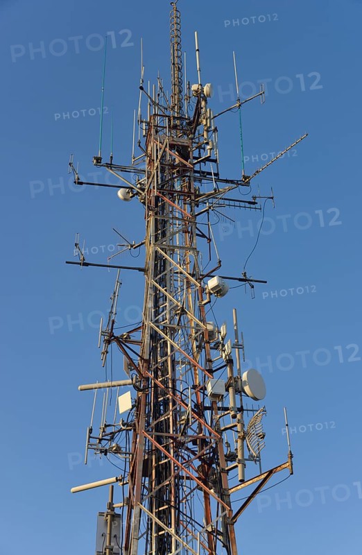 Antenna mast