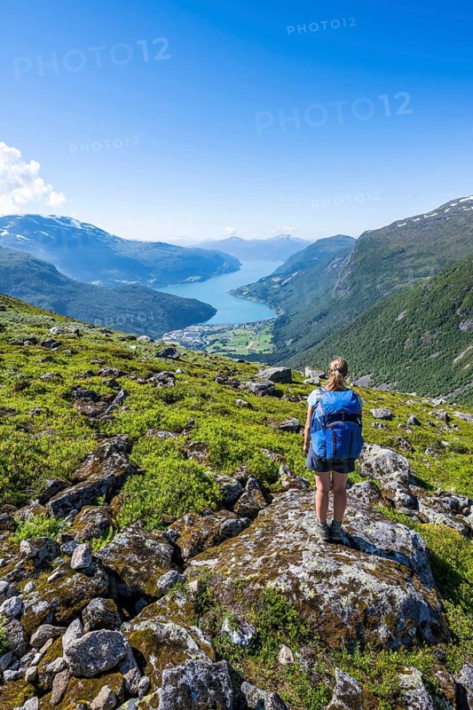 Hiker on the trail to Skala mountain