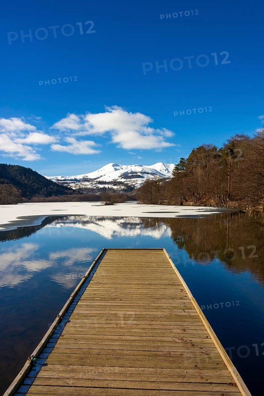 Lake Chambon in winter