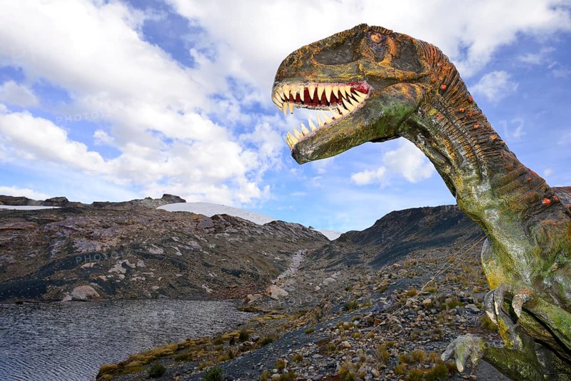 Life-size figure of a dinosaur at the highest site in the world