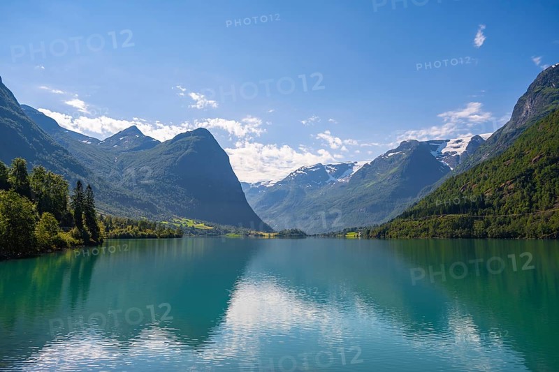 Lake Oldevatnet with Bergen