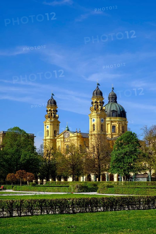 Hofgarten and Theatine Church