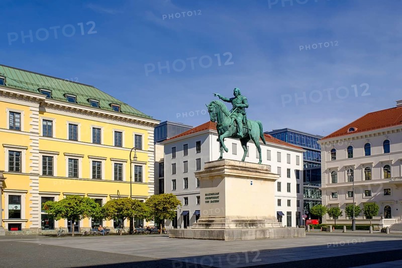 Equestrian statue of Elector Maximilian I