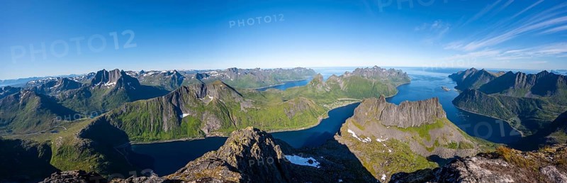 Mountain panorama from the top of Grytetippen