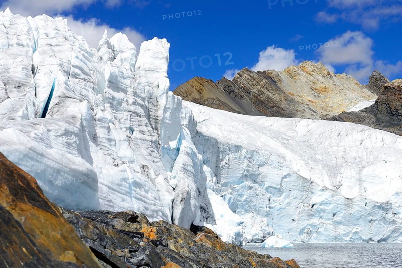 Break-off edge of the Pastoruri glacier