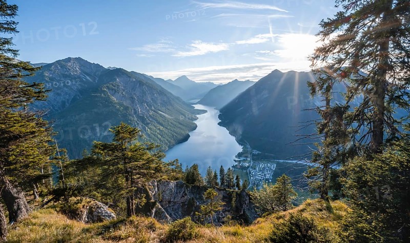 Hiking trail to Schoenjoechl