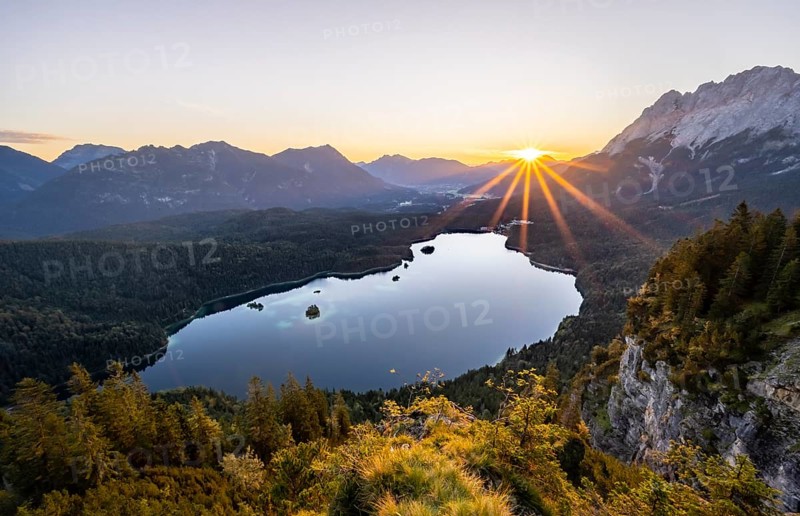 Eibsee lake at sunrise