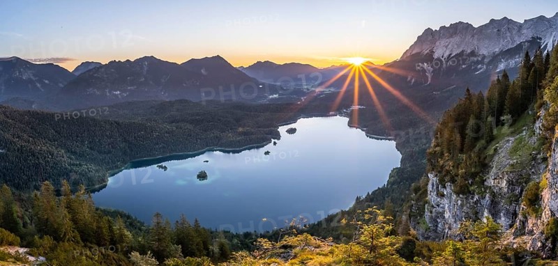 Eibsee lake at sunrise
