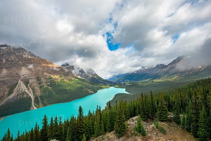 Cloudy mountain peaks