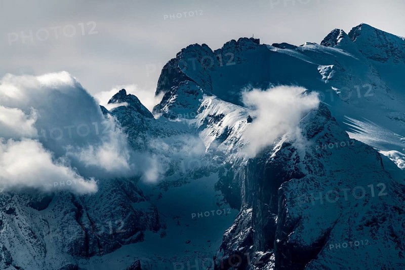 Snowy ridge of the Civetta Group