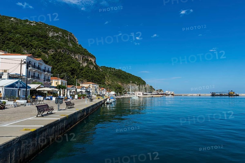 The port of Karlovasi