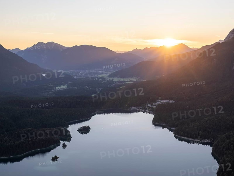 Eibsee lake at sunrise