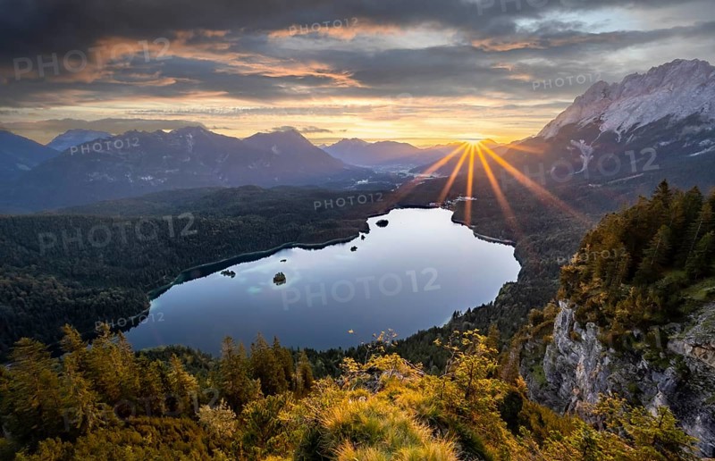 Eibsee lake at sunrise