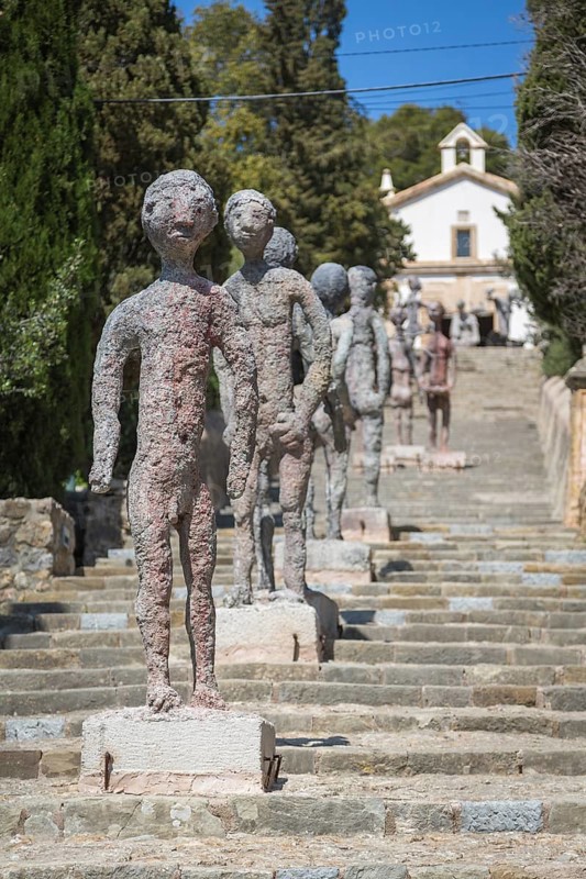 Sculptures on the stairs Carrer del Calvari
