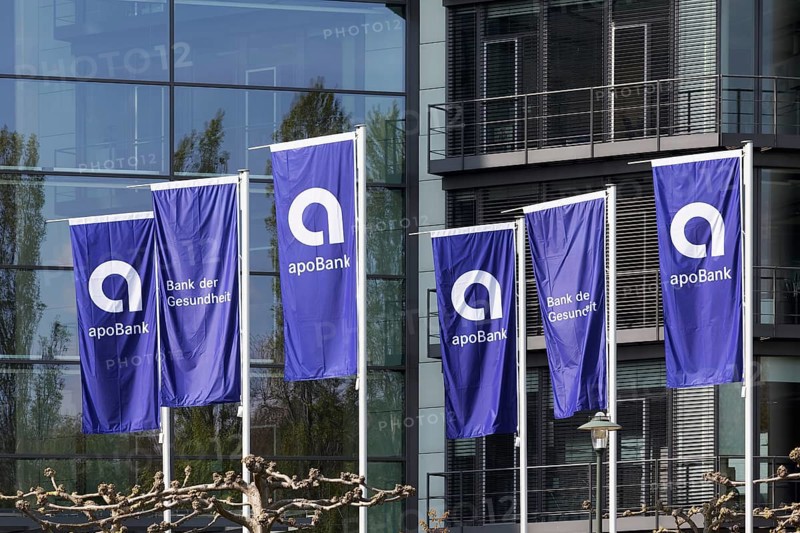 Flags with logo of Apotheker- und Aerztebank eG