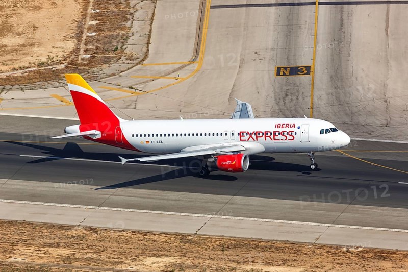 An Iberia Express Airbus A320 with the registration EC-LEA takes off from Palma de Majorca Airport