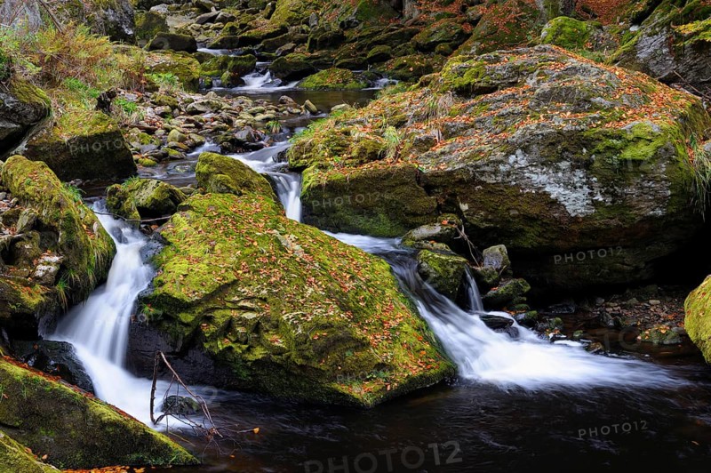 Stone gorge in autumn