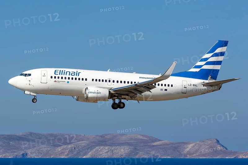 An Ellinair Boeing 737-300 with registration LZ-BVL lands at Heraklion Airport