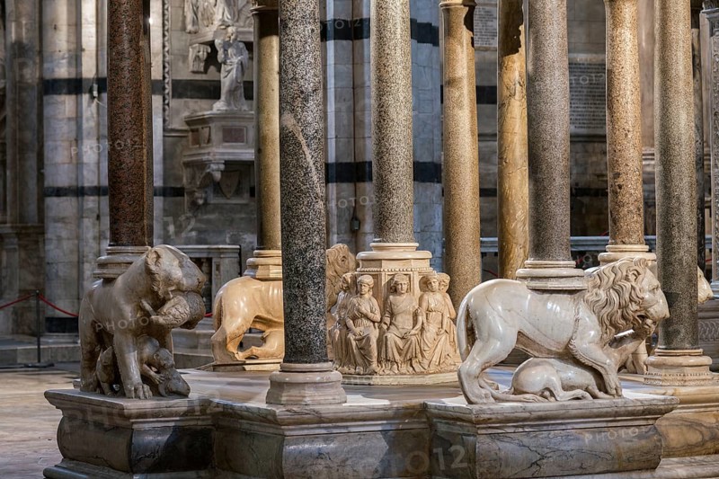 Base with lions and representation of the seven liberal arts