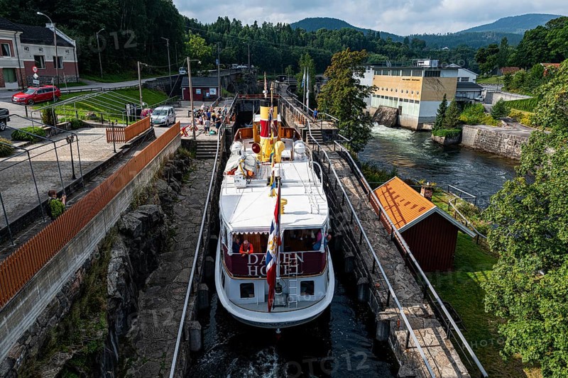 Tourist boat in the Ulefoss locks