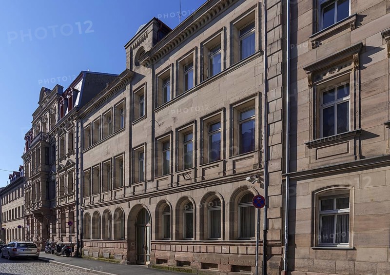 Building of the former Israelite citizen school