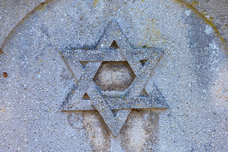 Star of David on a gravestone