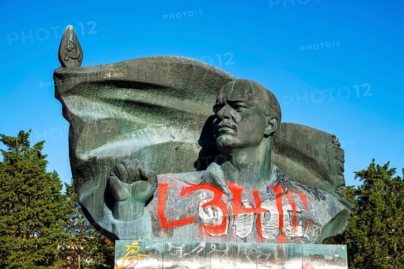 Ernst Thaelmann Monument