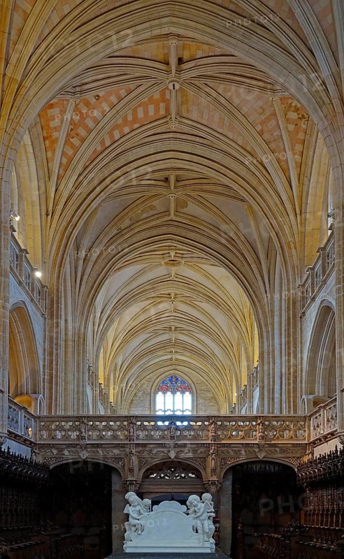 Choir with tomb of Philibert Le Beau