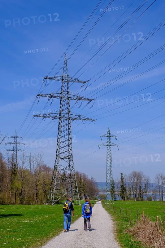 Power pylons