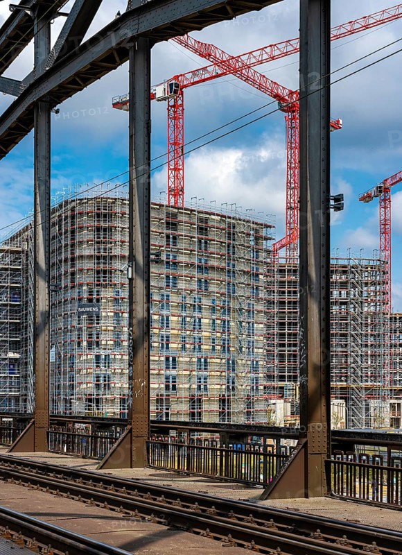Residential construction in Frankfurt Ostend at Deutschherrnbruecke