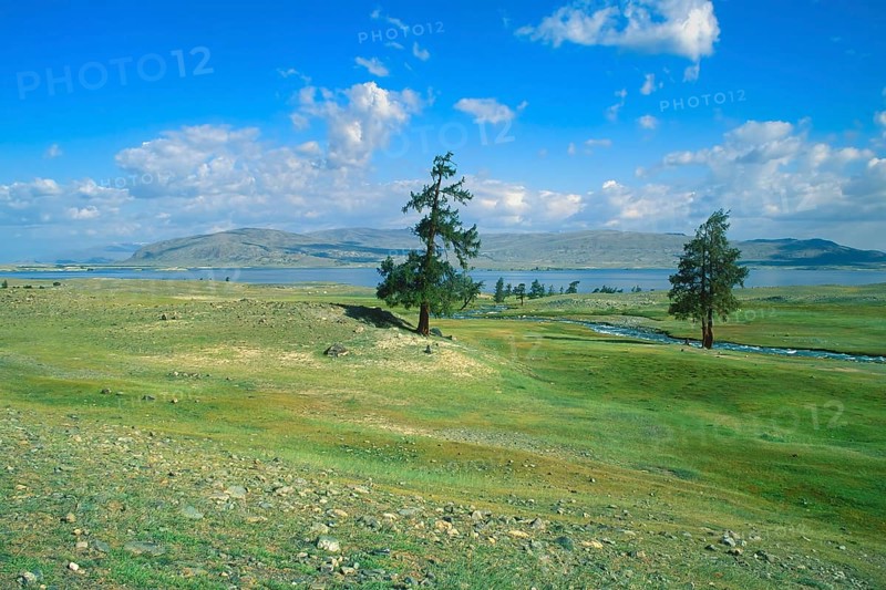 Khurgan lake shore