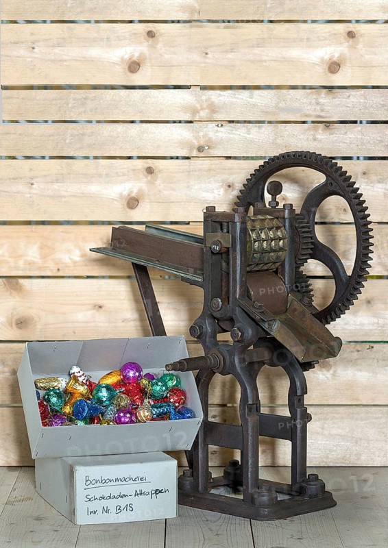 Candy machine of the 1920s