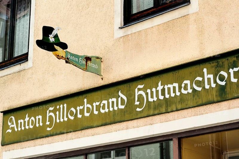 Old nose sign