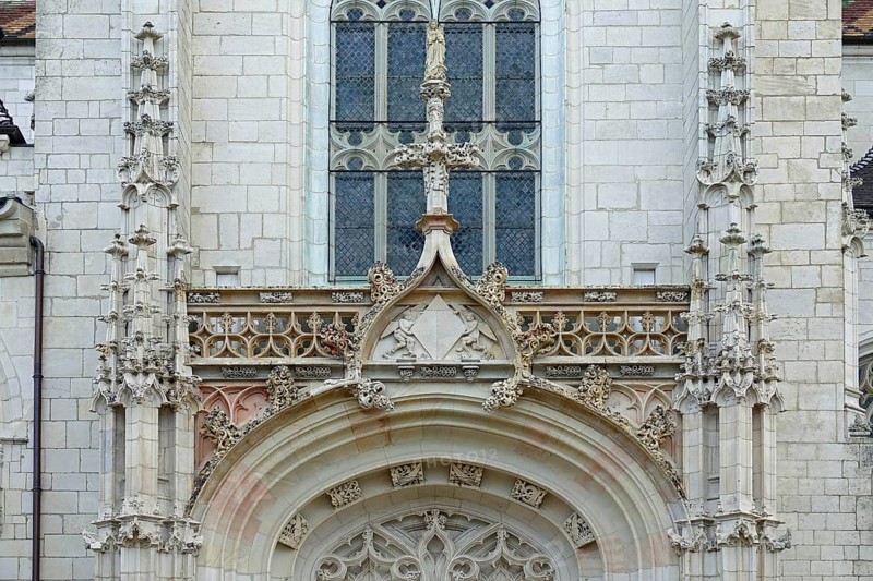 Tympanum side portal
