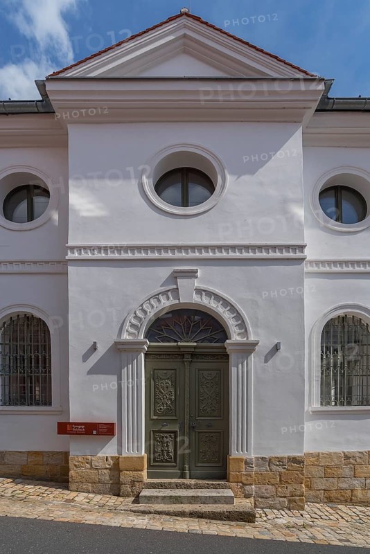 Entrance of the synagogue since 2008