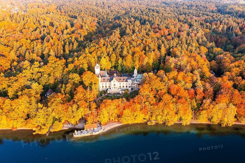 Seeburg Castle at Lake Starnberg in the evening light