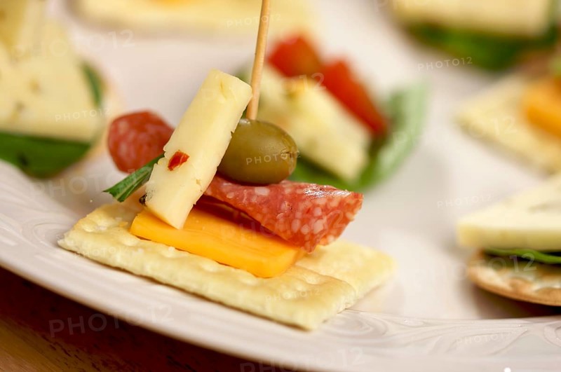 Cracker appetizers with cheese