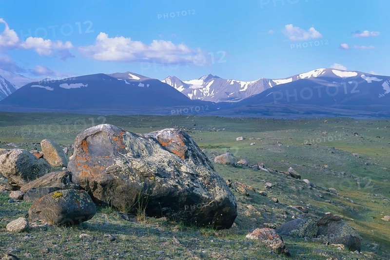 Landscape around Khurgan lake
