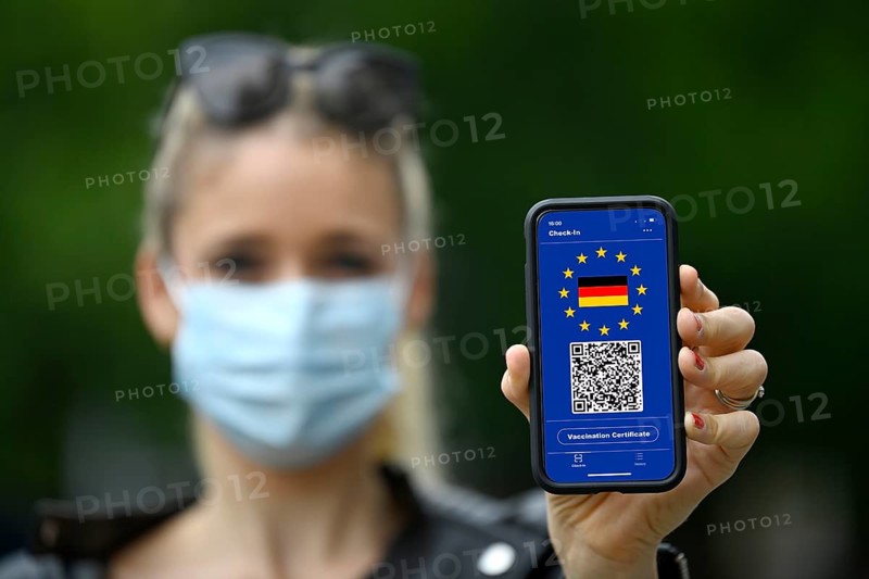 Symbol photo vaccination privilege