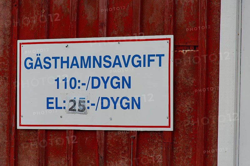 Sign guest harbour with harbour fees summer harbour archipelago
