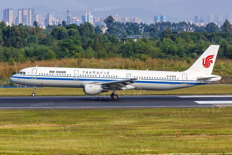 An Air China Airbus A321 aircraft with registration number B-6382 at Chengdu Airport