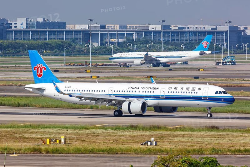 An Airbus A321neo aircraft of China Southern Airlines with registration number B-307L at Guangzhou Baiyun Airport