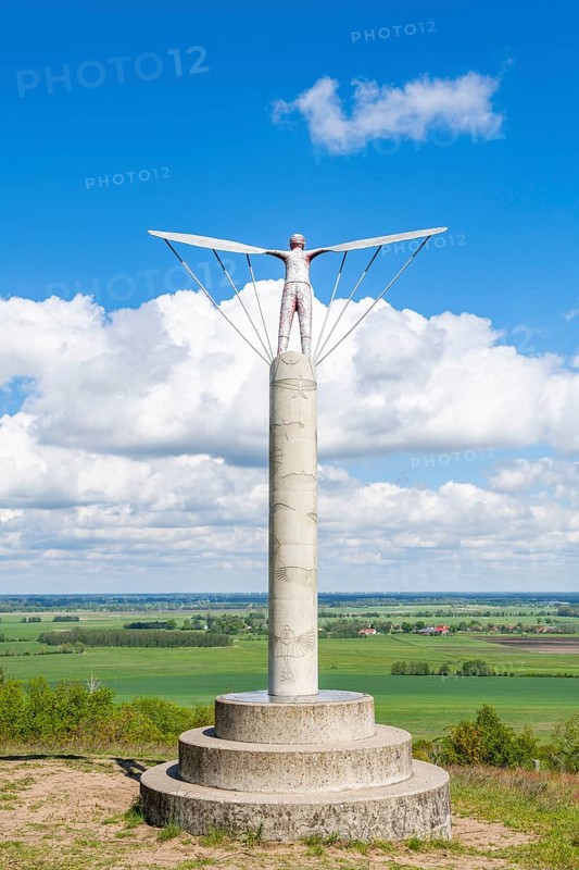 Sculpture Windharp at the launch site of Otto Lilienthal's flight experiments on the Gollenberg