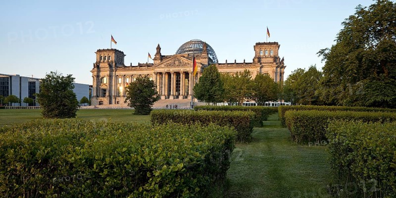 Reichstag in the evening
